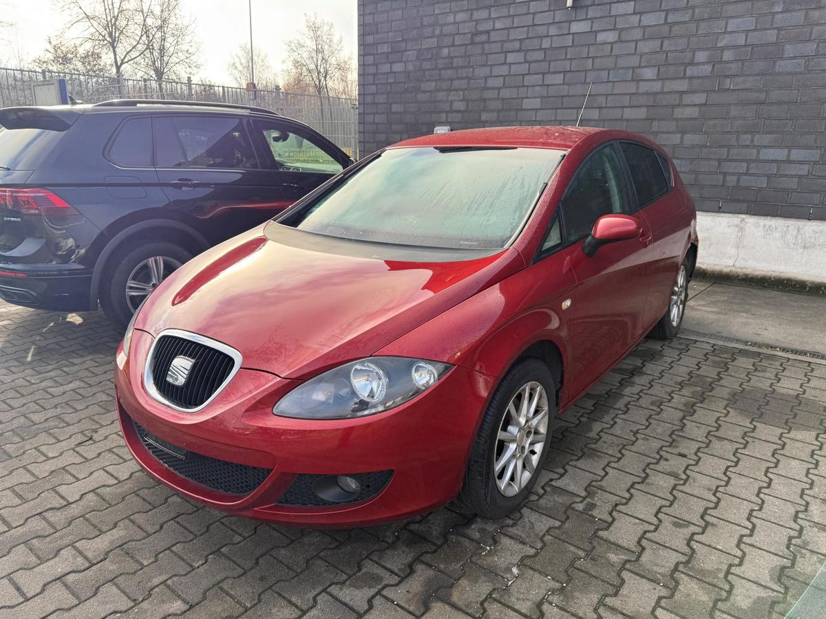 Seat Leon 1P original T&uuml;r vorn rechts LS3X Rojo Rubi 5 T&uuml;rer Rohbau BJ06